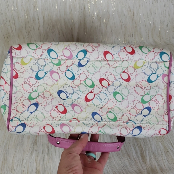 Coach Signature C Purse - Picture 10 of 13